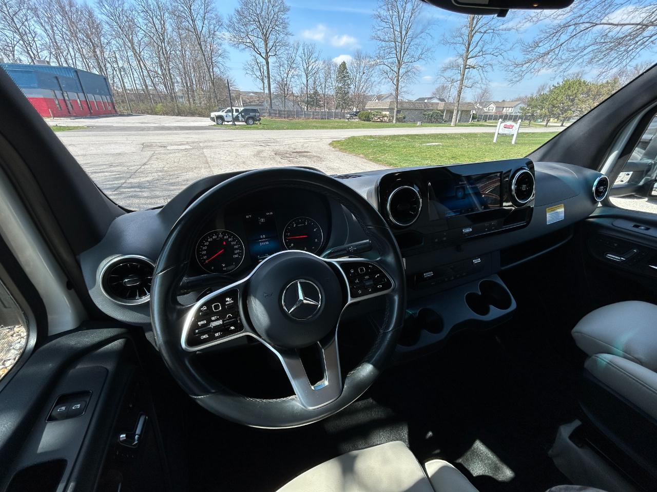 Regency RV Ultra Brougham  2021