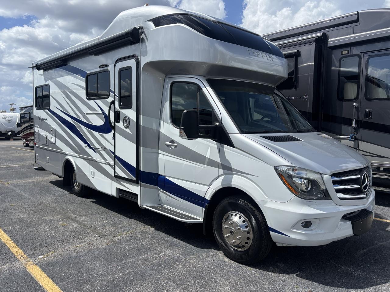 Tiffin Motorhomes Wayfarer  2018