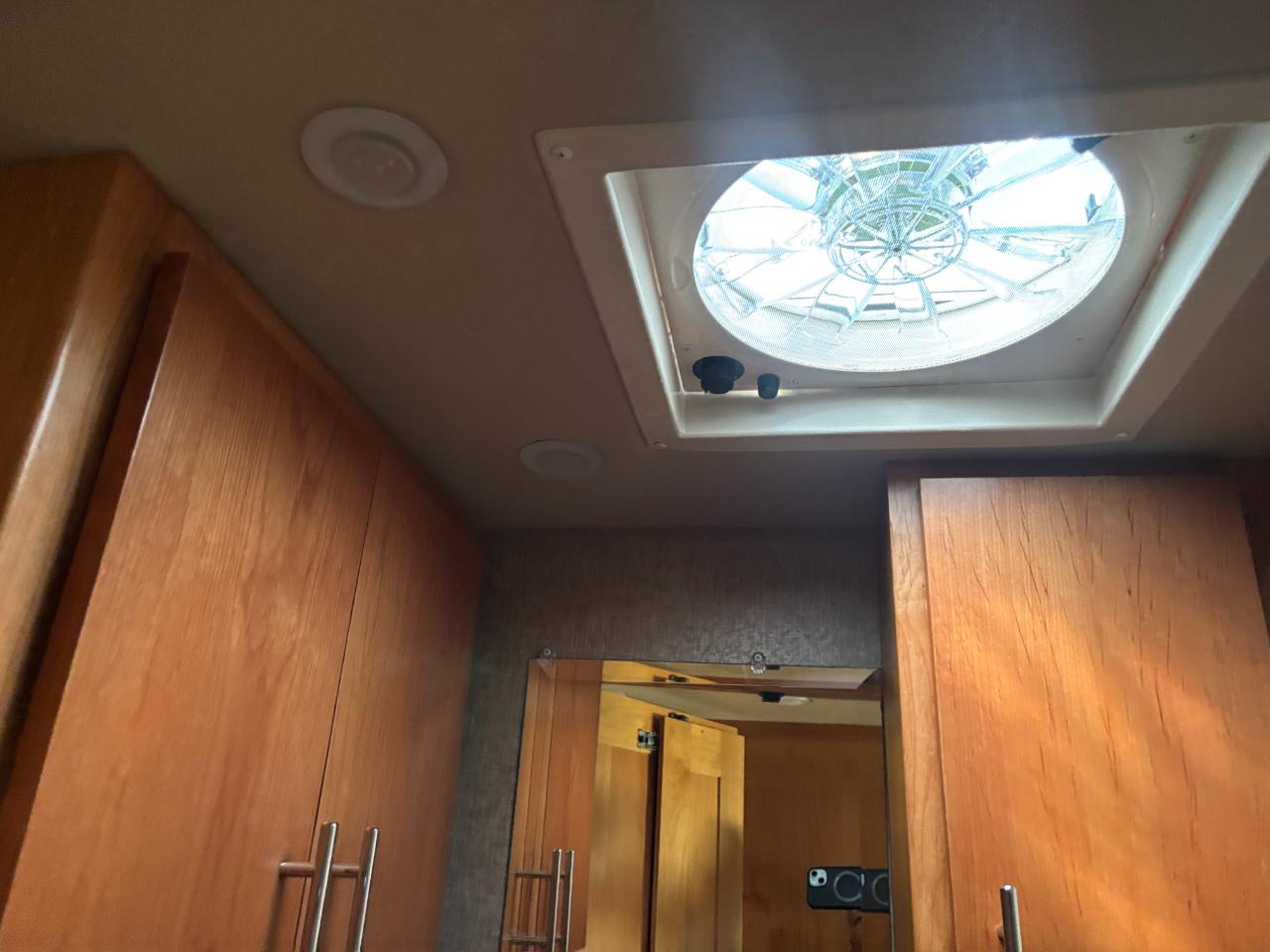 Tiffin Motorhomes Wayfarer  2018