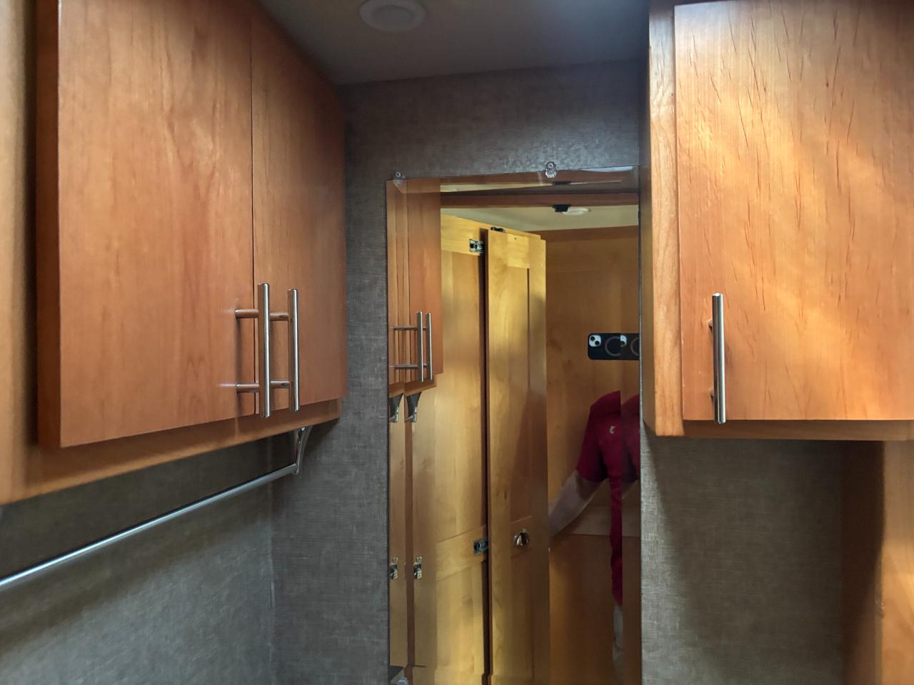 Tiffin Motorhomes Wayfarer  2018