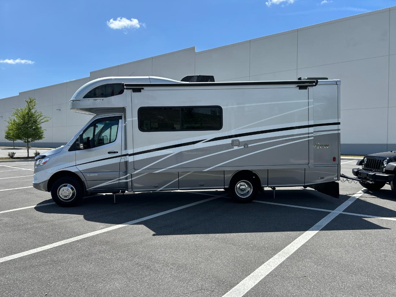 Winnebago View  2023