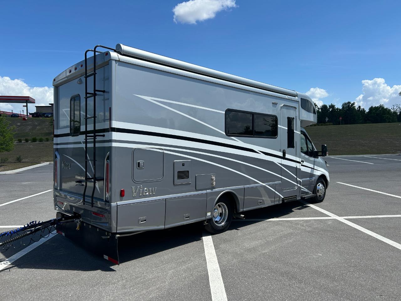 Winnebago View  2023