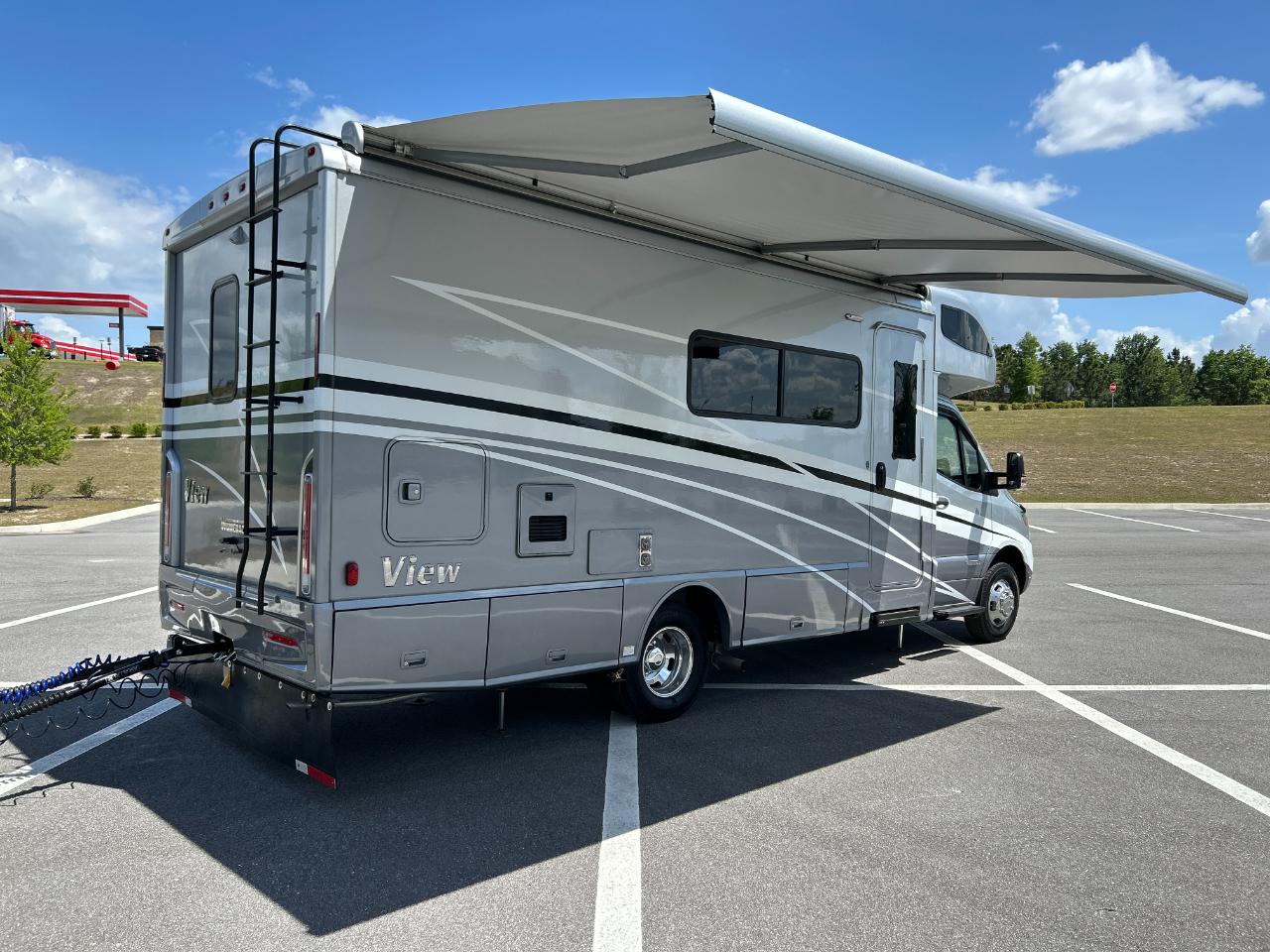 Winnebago View  2023