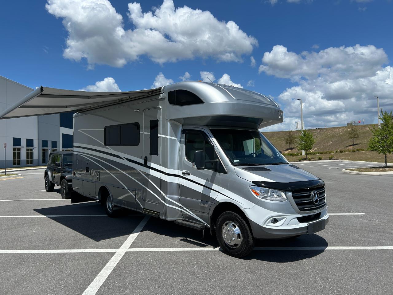 Winnebago View  2023