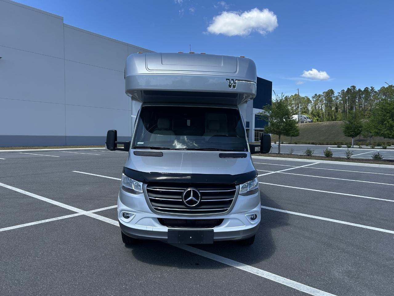 Winnebago View  2023