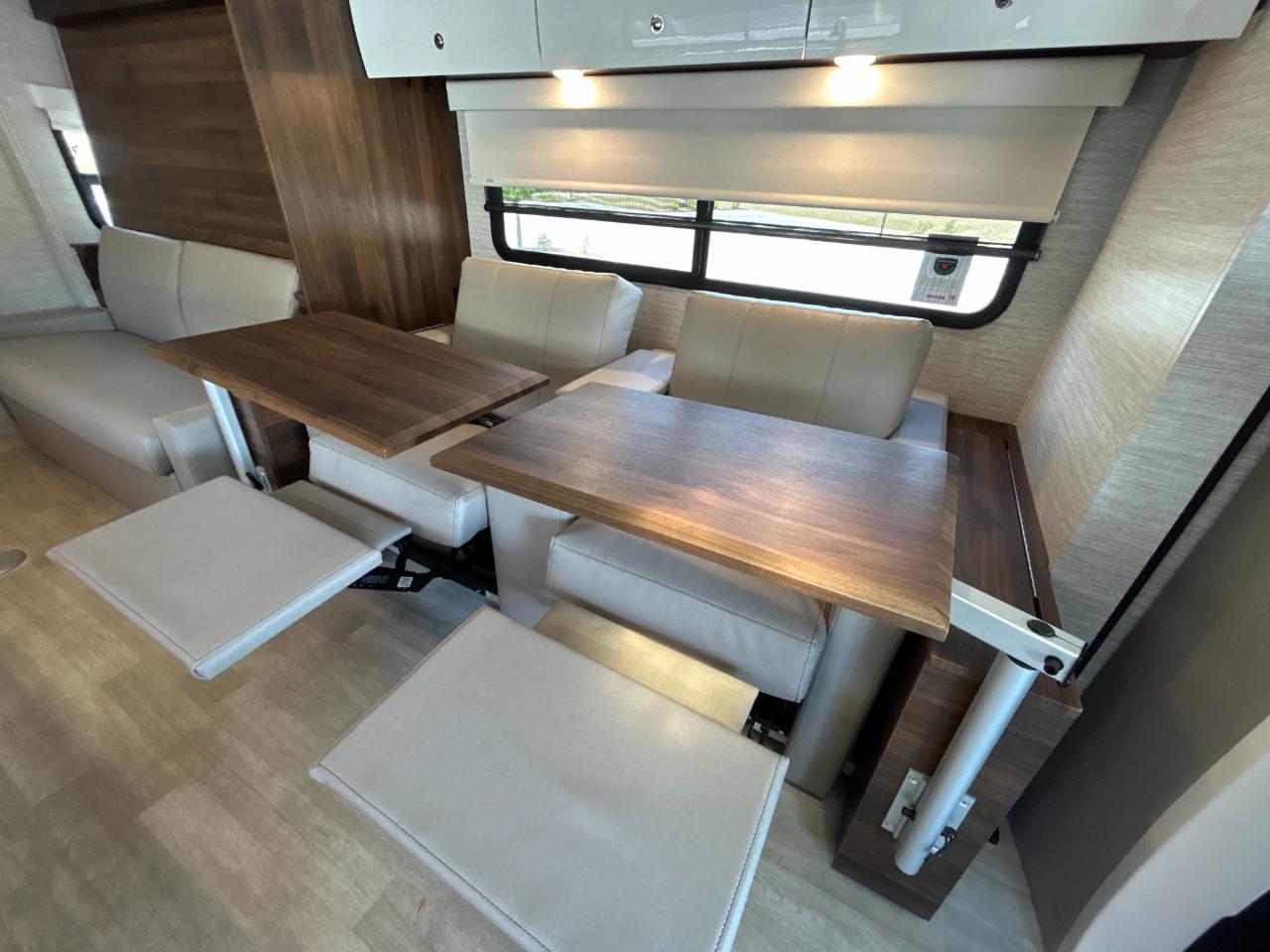 Winnebago View  2023