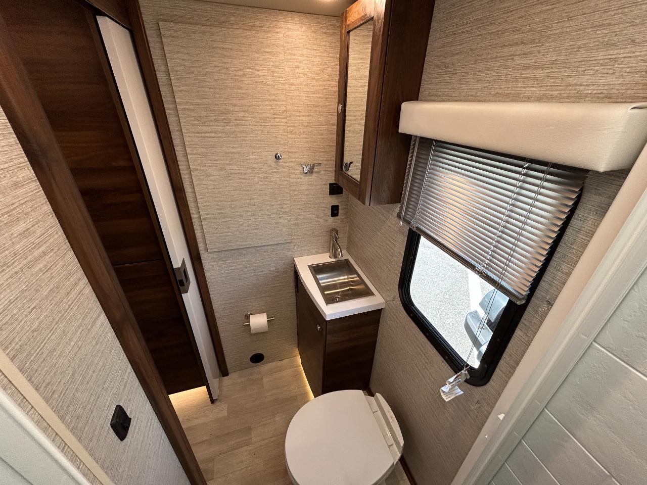 Winnebago View  2023