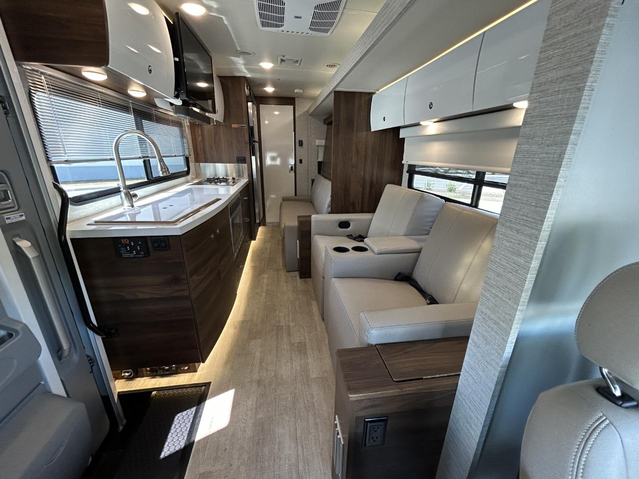 Winnebago View  2023