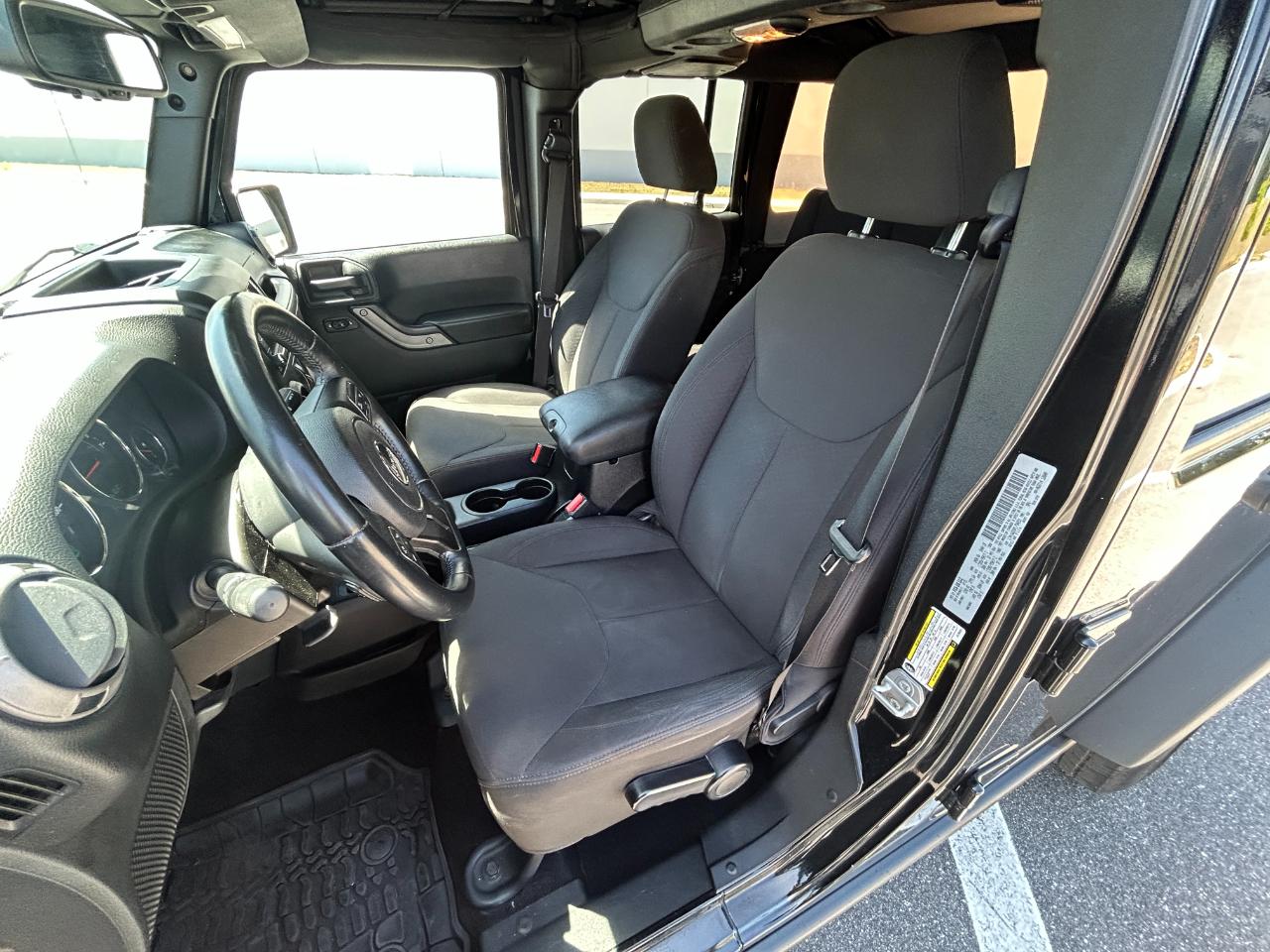 Jeep Wrangler Unlimited Sport 4WD 2015