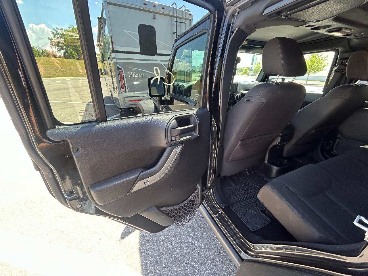 Jeep Wrangler Unlimited Sport 4WD 2015