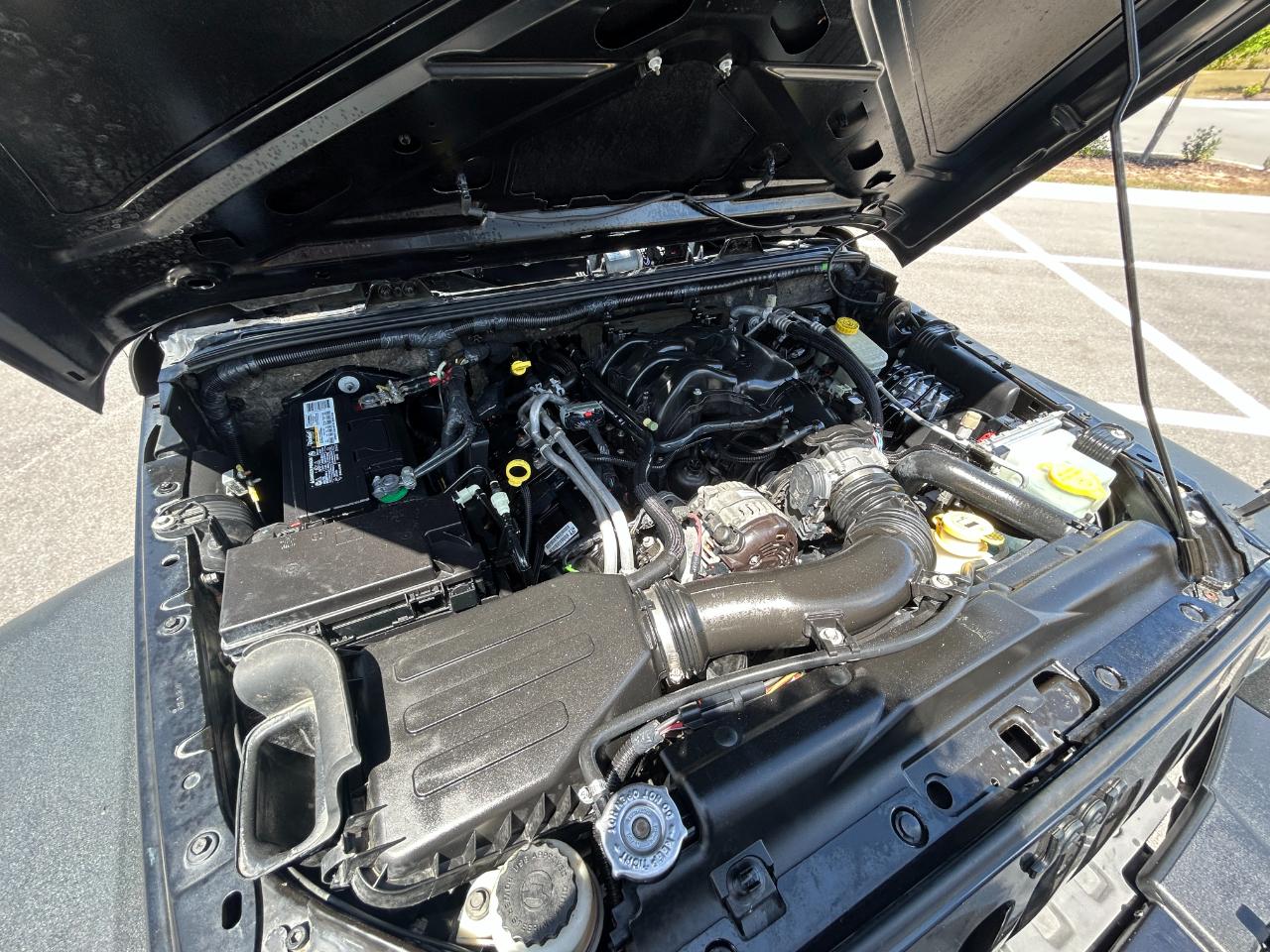 Jeep Wrangler Unlimited Sport 4WD 2015