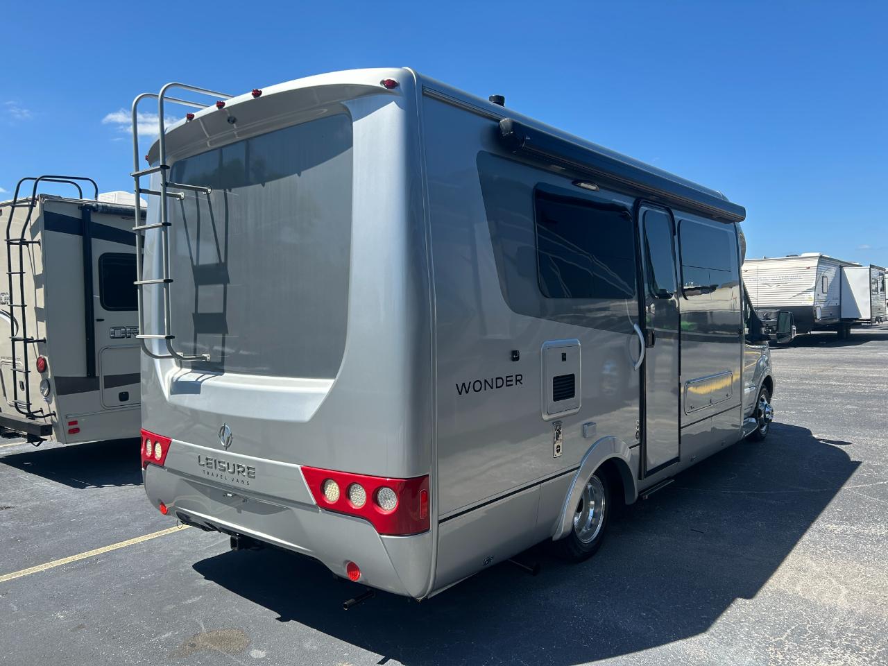 Leisure Travel U24FX  2020