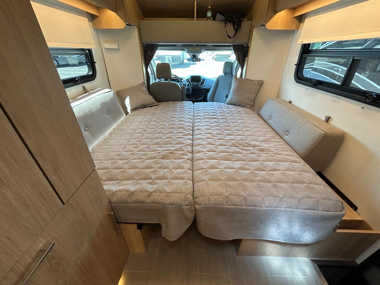 Leisure Travel U24FX  2020