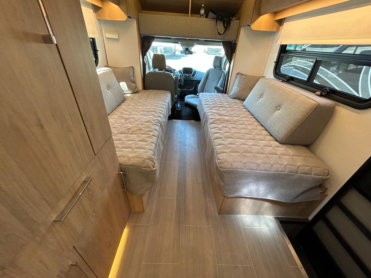 Leisure Travel U24FX  2020