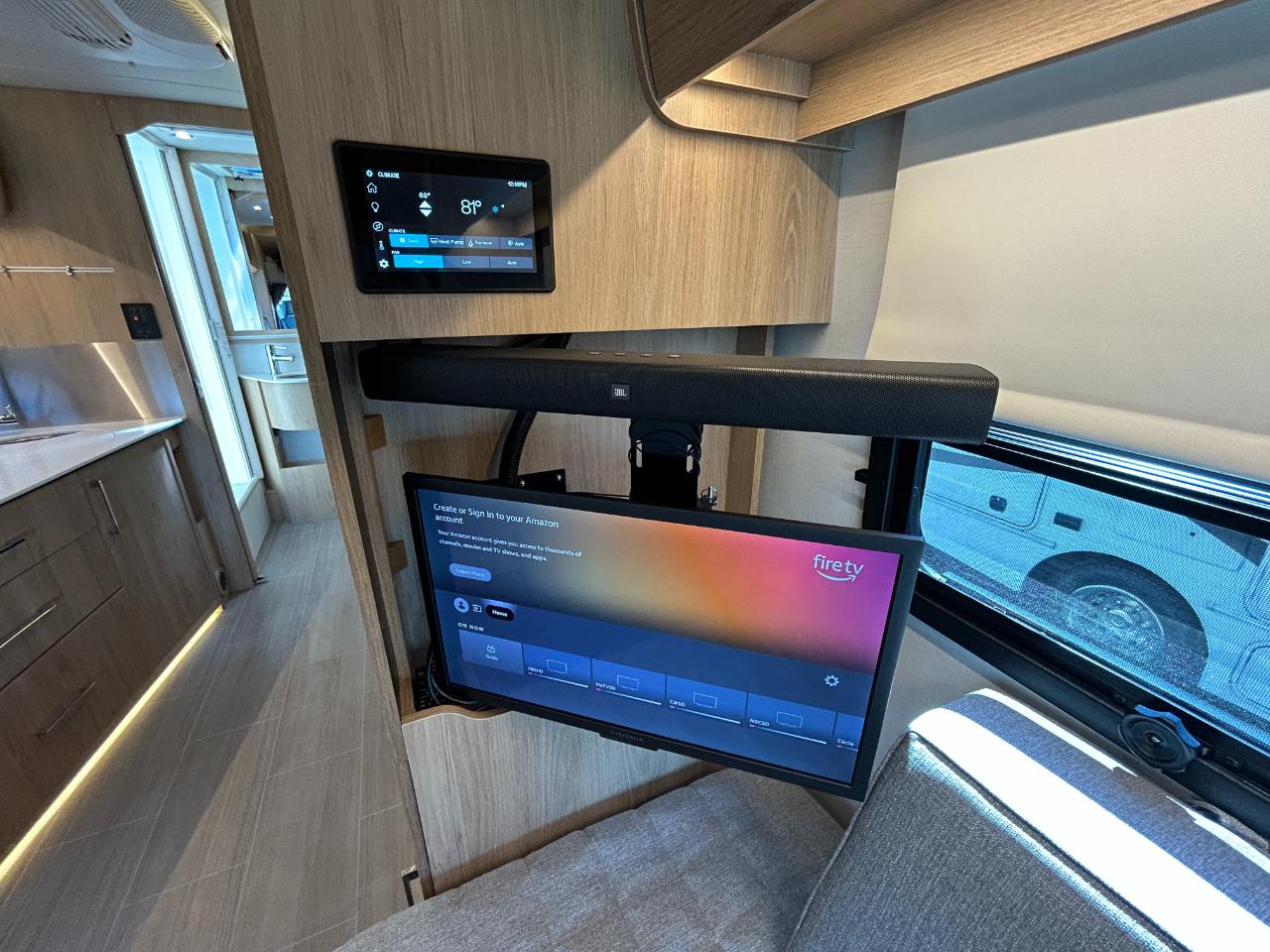 Leisure Travel U24FX  2020