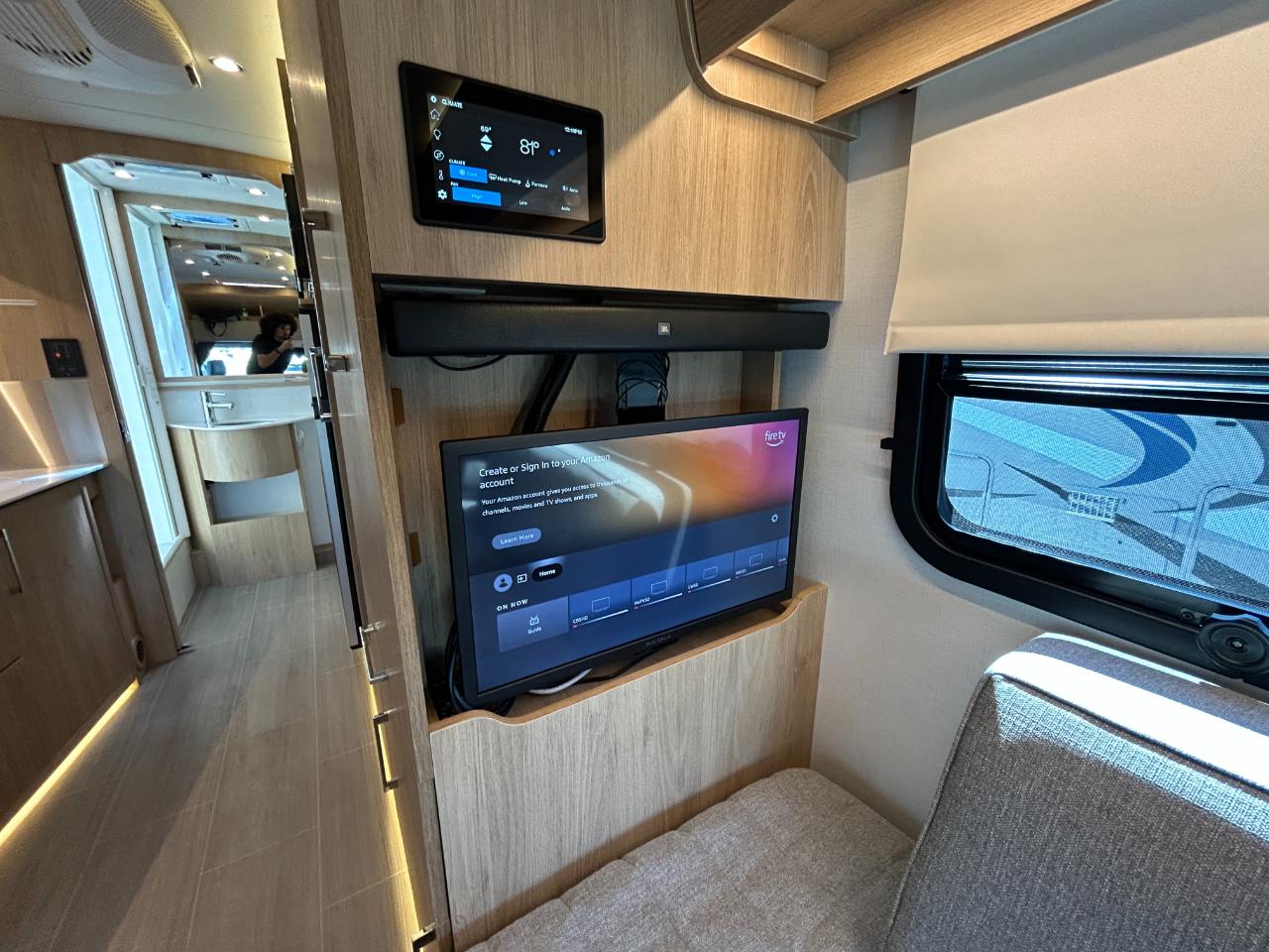 Leisure Travel U24FX  2020