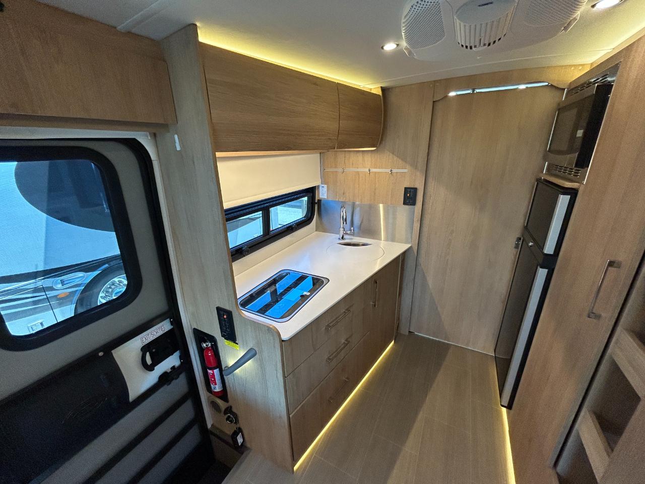 Leisure Travel U24FX  2020