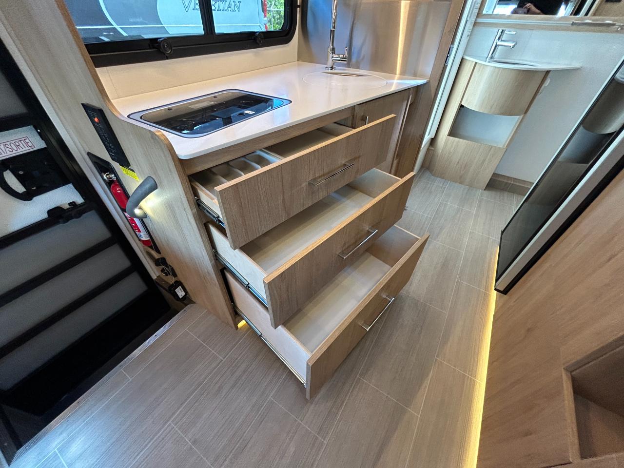 Leisure Travel U24FX  2020