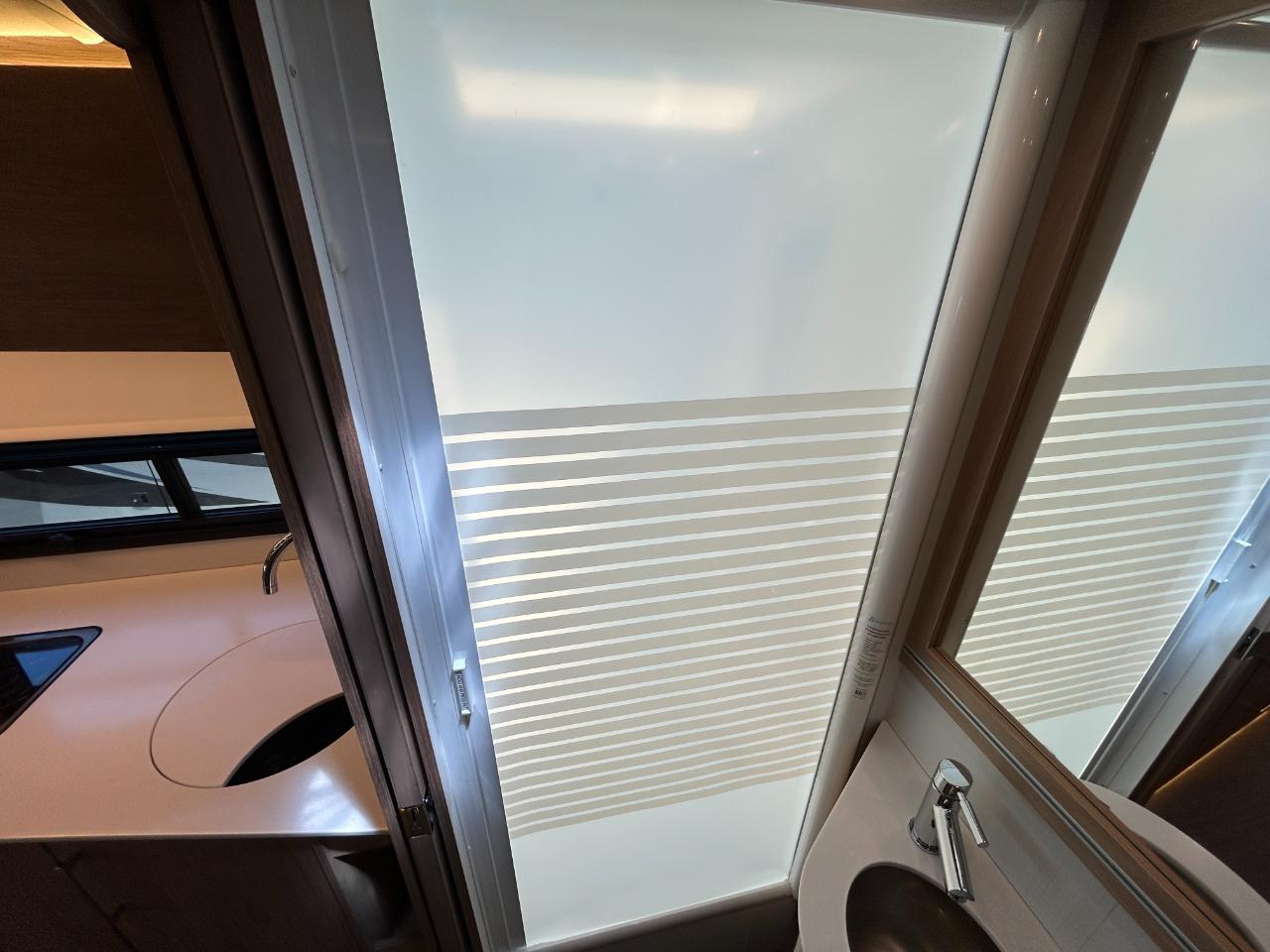 Leisure Travel U24FX  2020