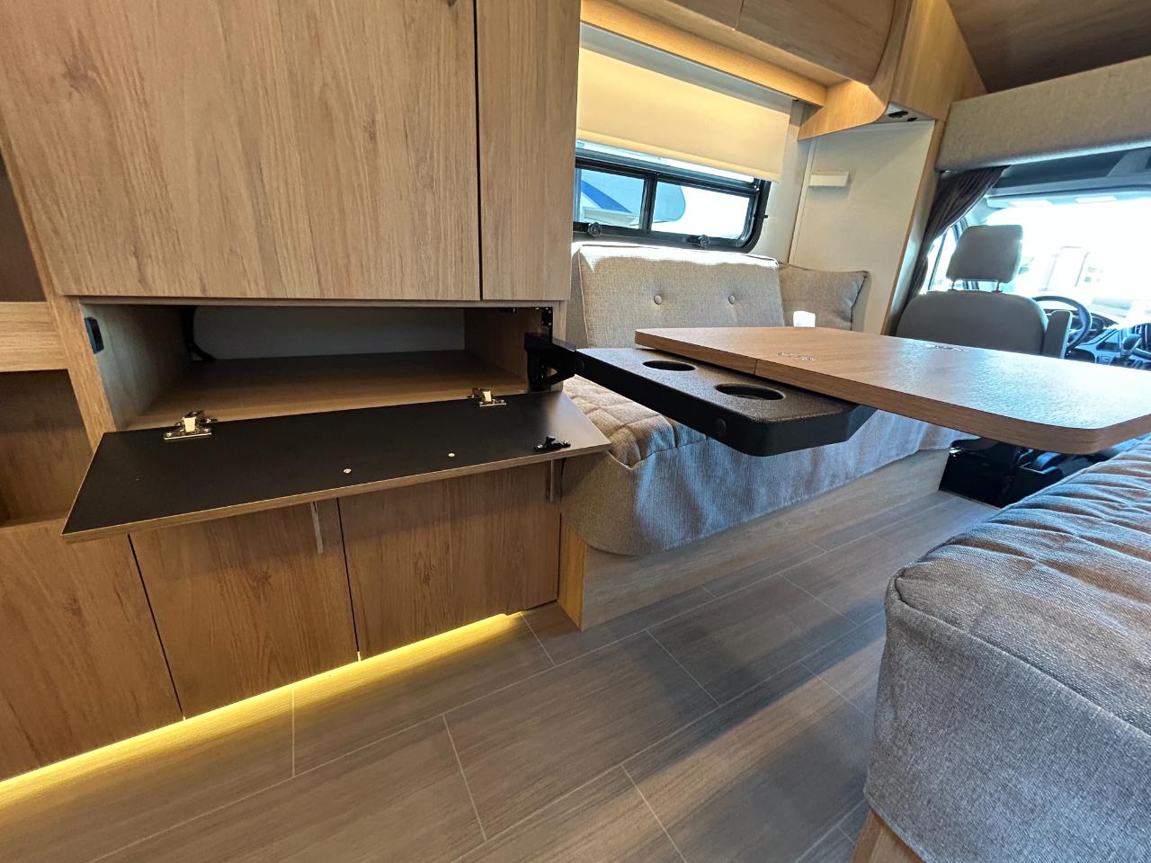 Leisure Travel U24FX  2020