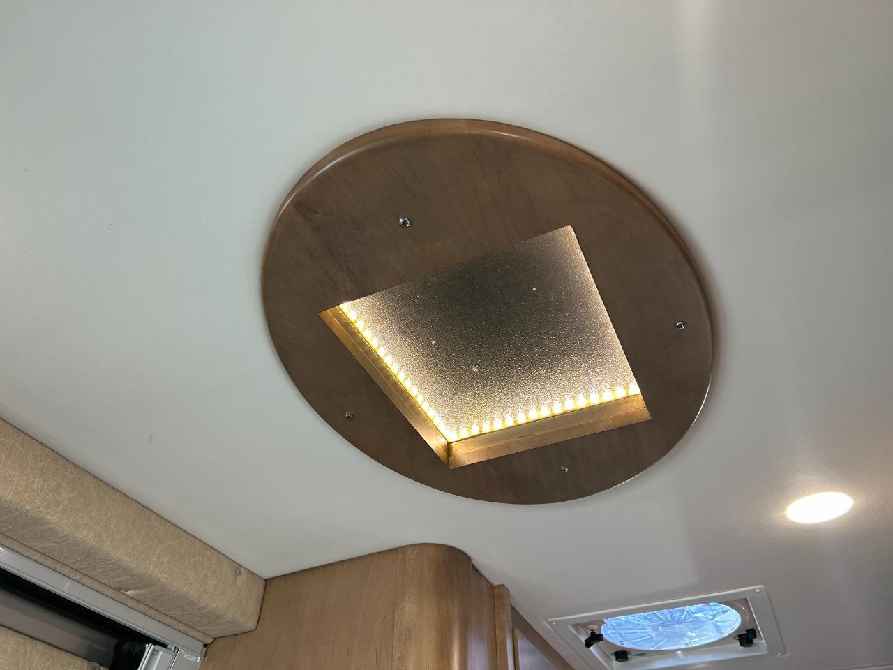 Mercedes-Benz Sprinter Passenger Vans  2018