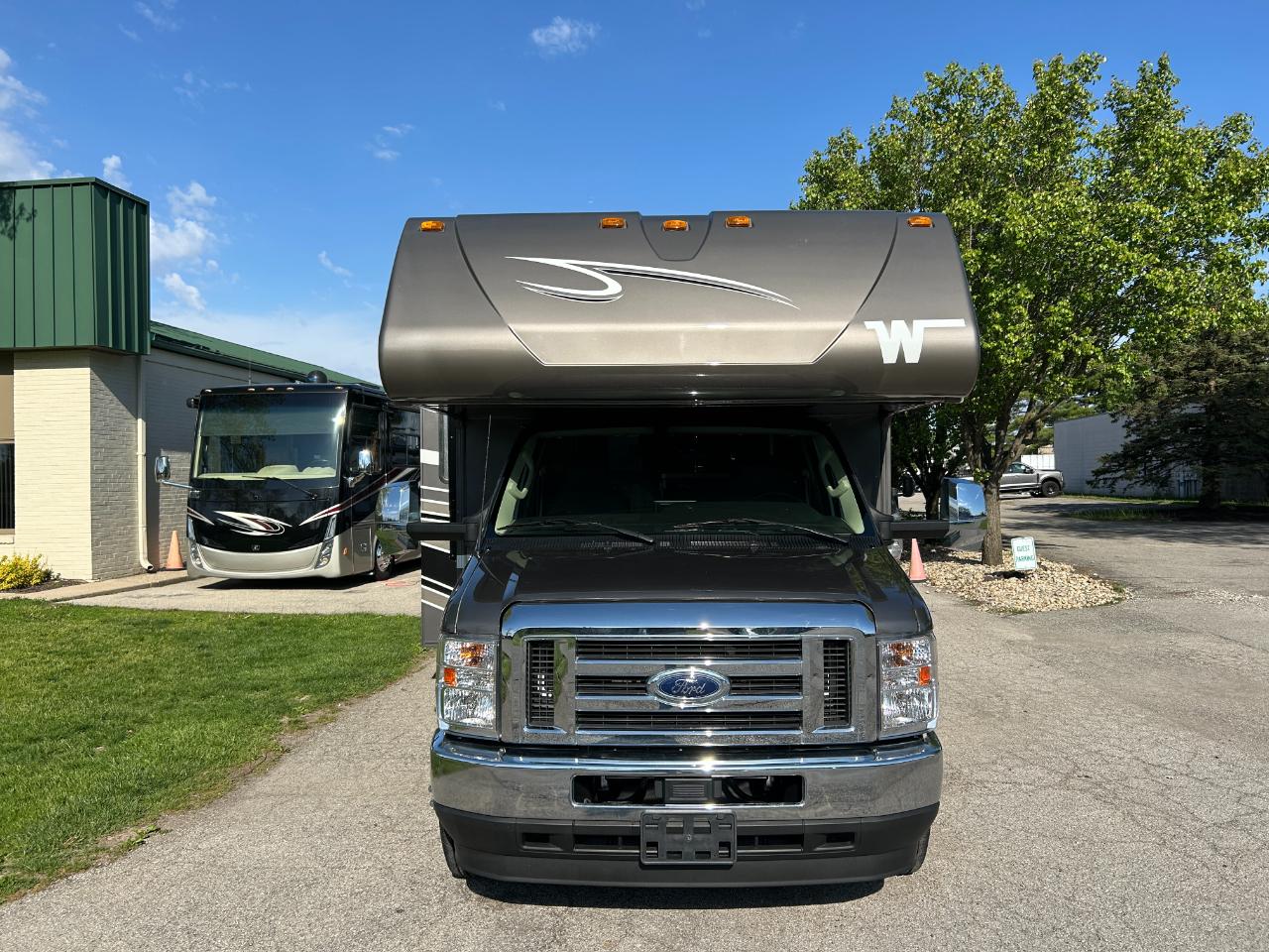 Winnebago Minnie Winnie  2025