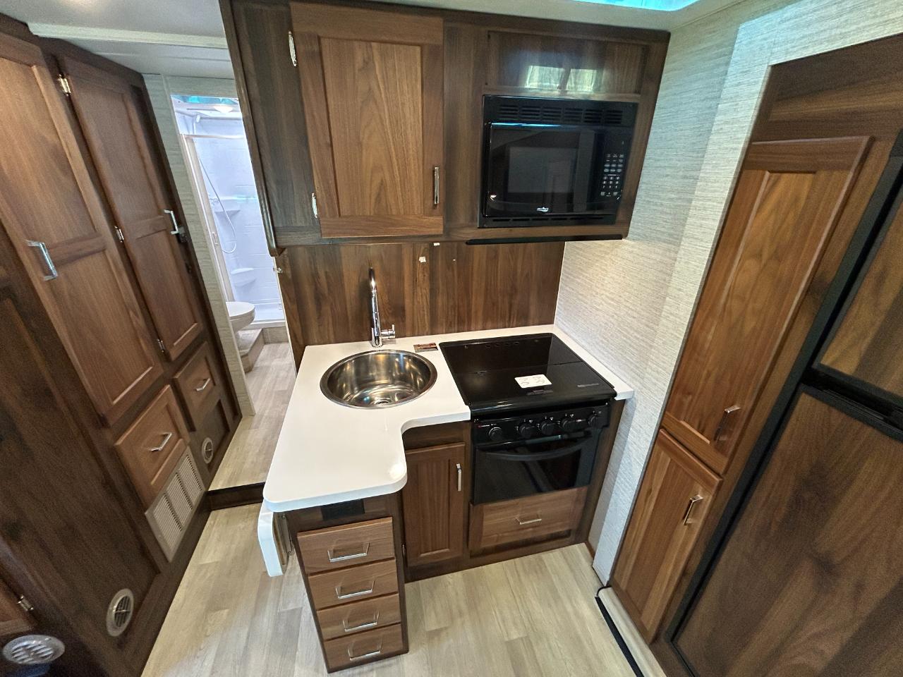 Winnebago Minnie Winnie  2025