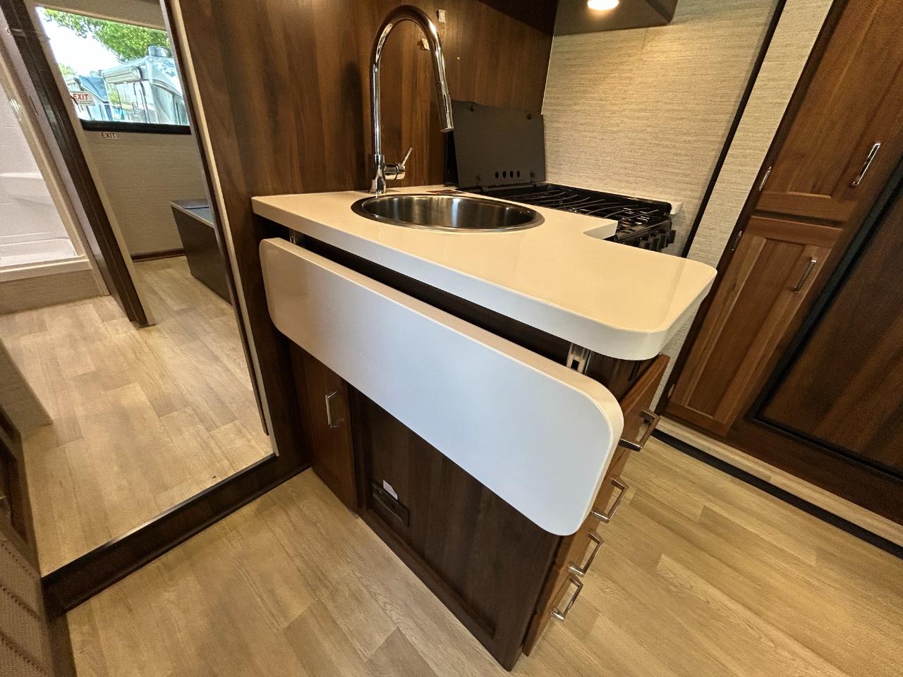 Winnebago Minnie Winnie  2025