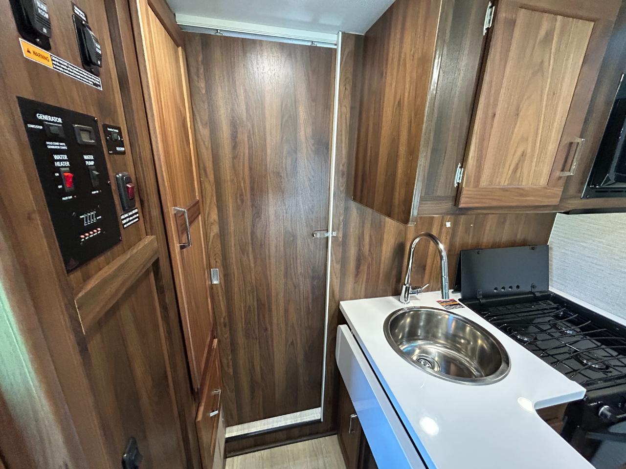 Winnebago Minnie Winnie  2025