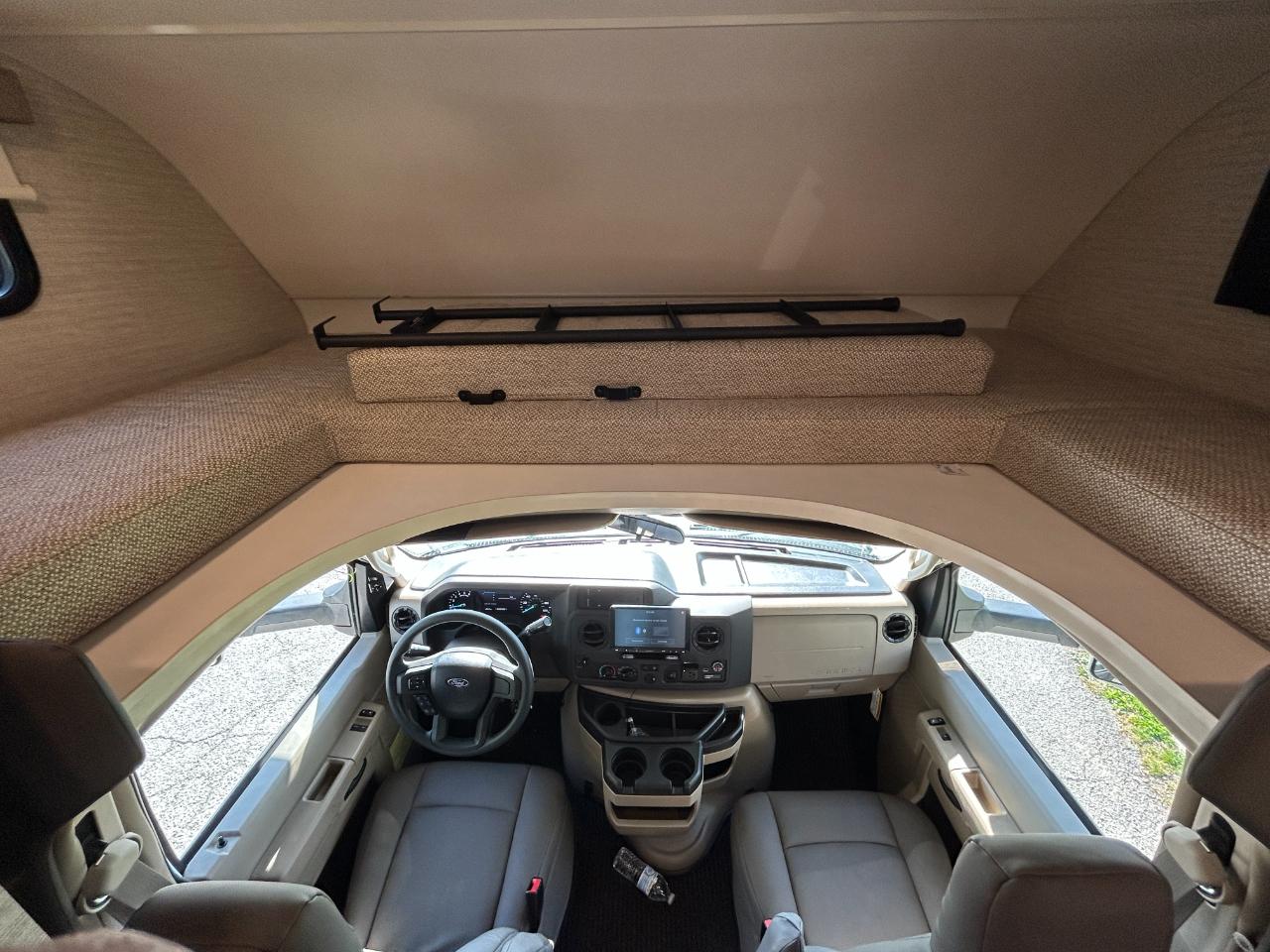 Winnebago Minnie Winnie  2025