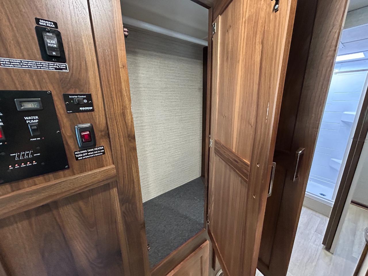 Winnebago Minnie Winnie  2025