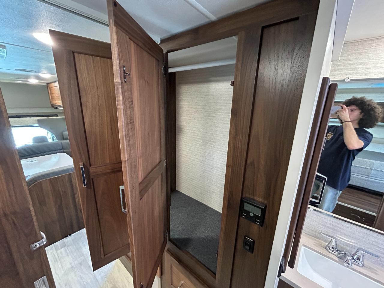 Winnebago Minnie Winnie  2025