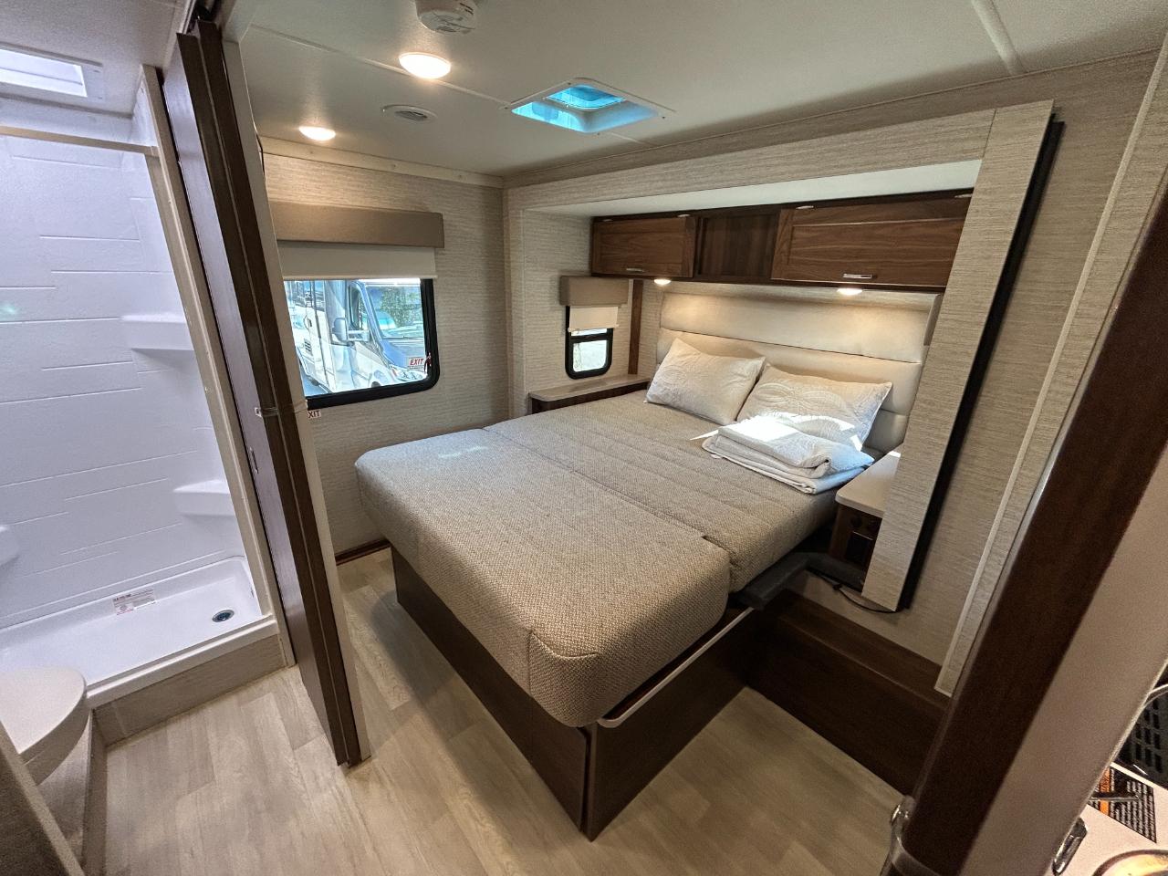 Winnebago Minnie Winnie  2025