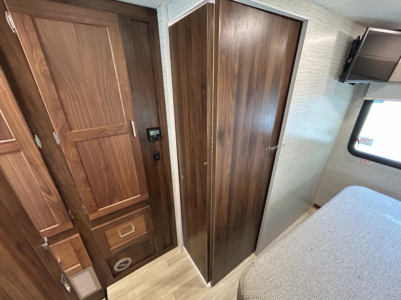 Winnebago Minnie Winnie  2025