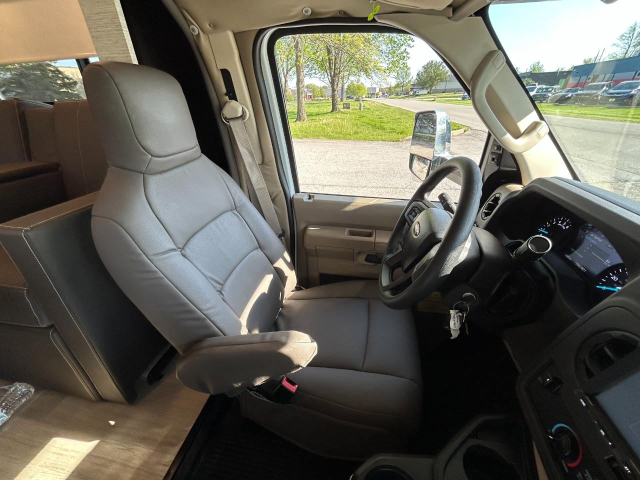 Winnebago Minnie Winnie  2025
