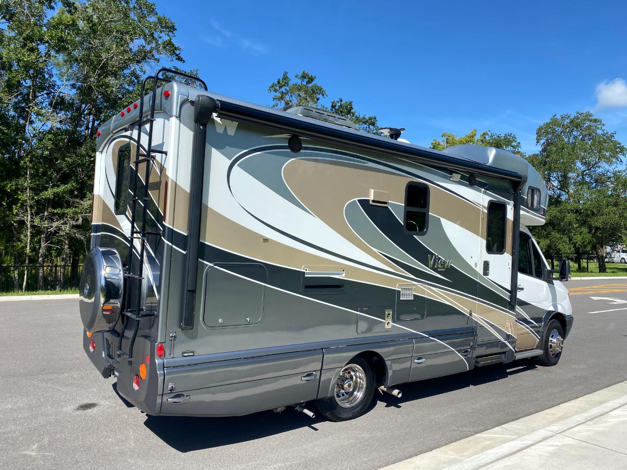 Winnebago View  2012