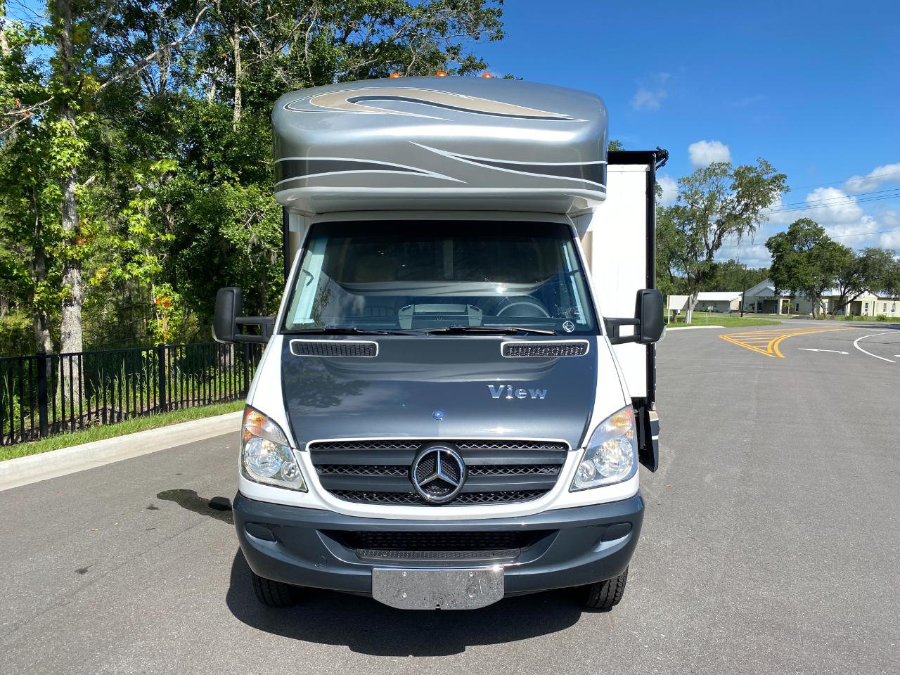 Winnebago View  2012