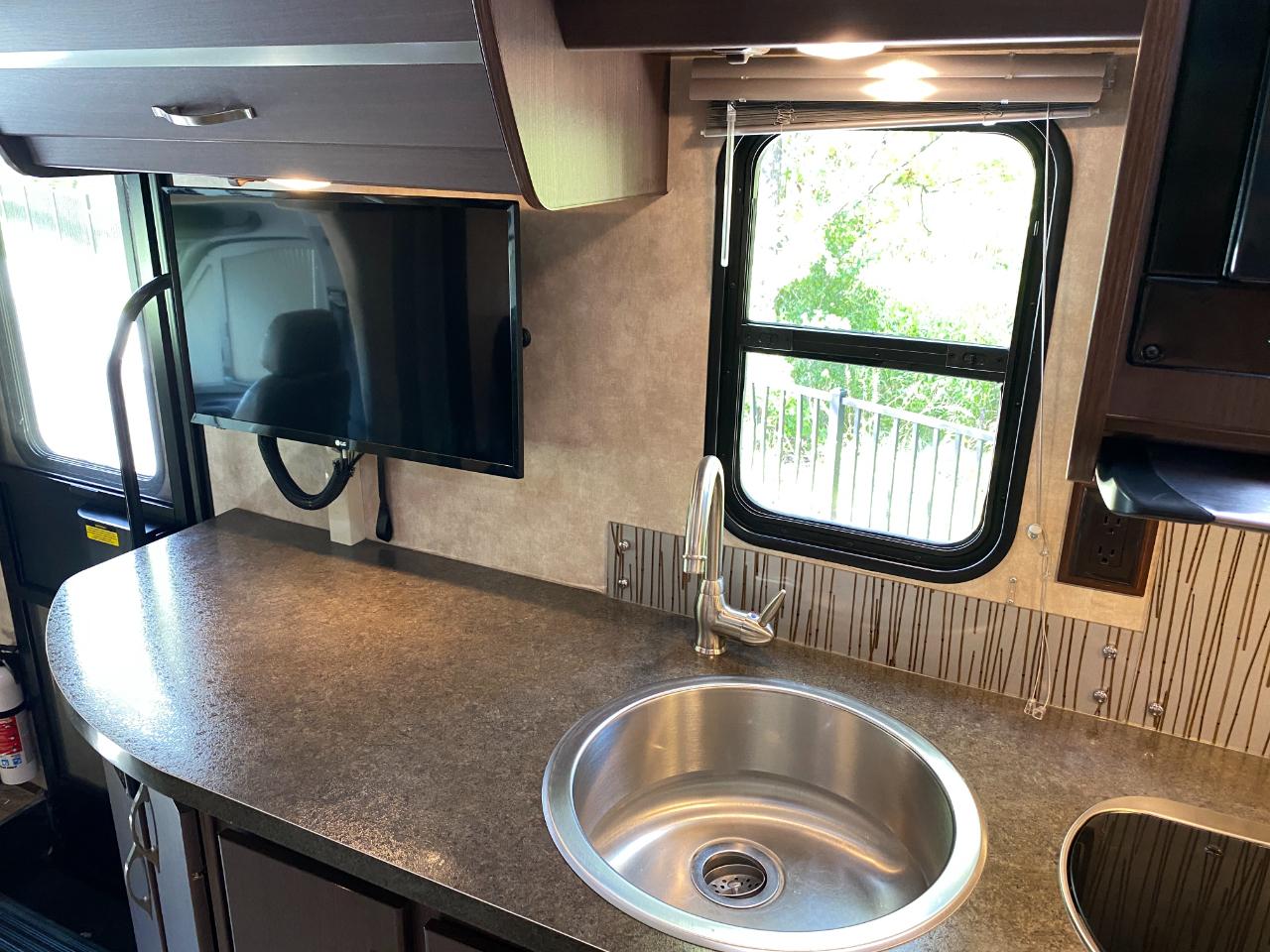 Winnebago View  2012