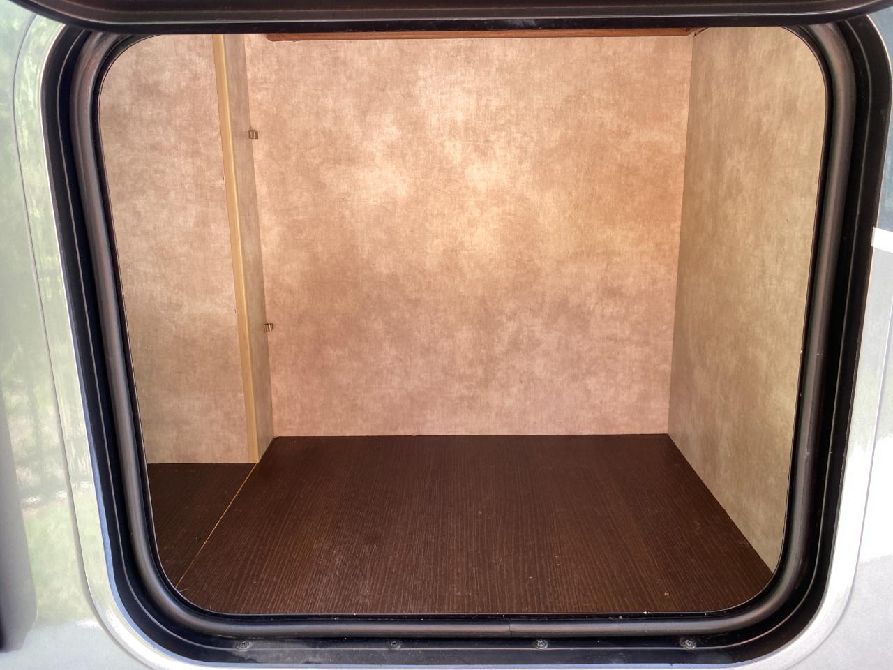 Winnebago View  2012