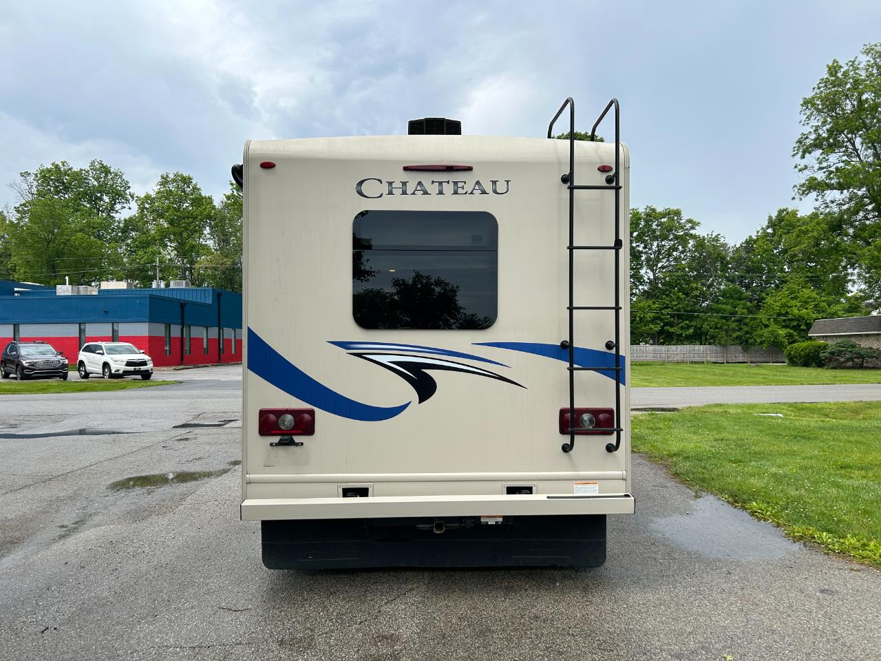 Thor Motor Coach Chateau  2019