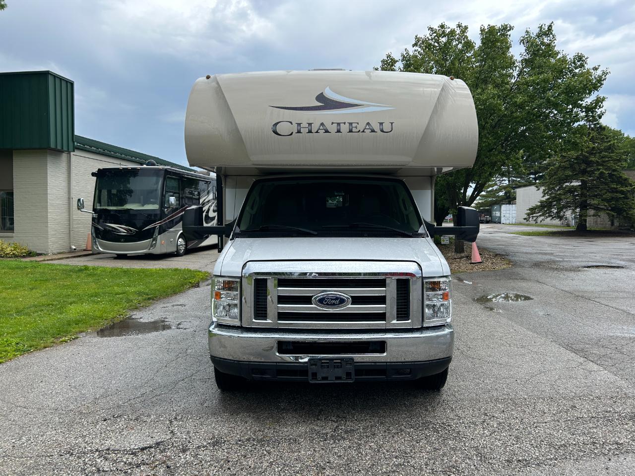 Thor Motor Coach Chateau  2019