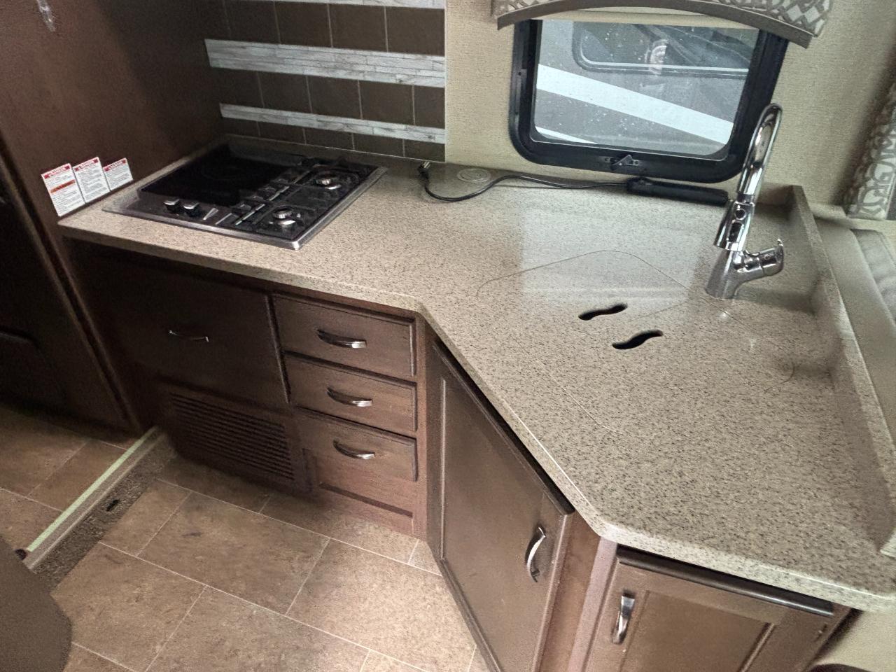 Thor Motor Coach Chateau  2019