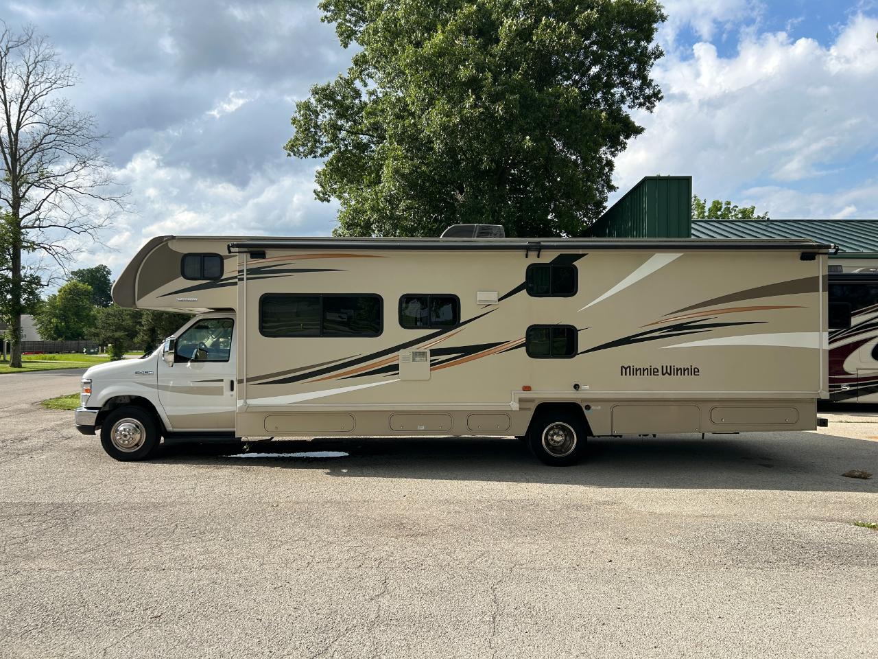 Winnebago Minnie Winnie  2018