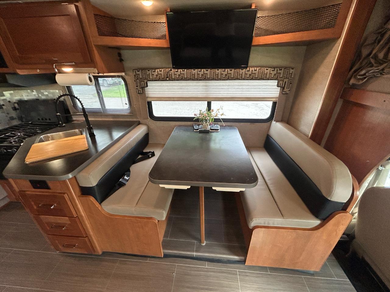 Winnebago Minnie Winnie  2018
