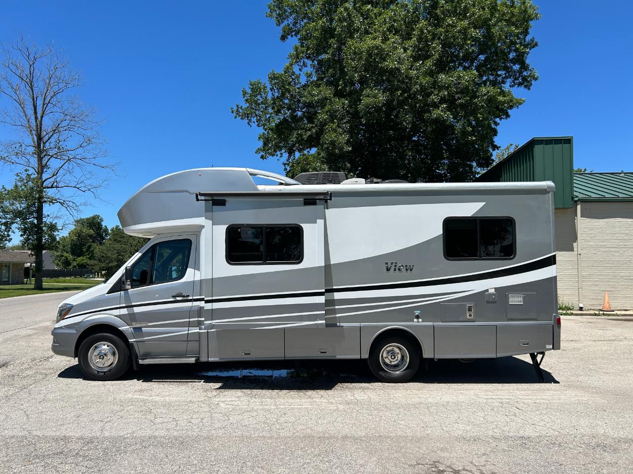 Winnebago View  2019