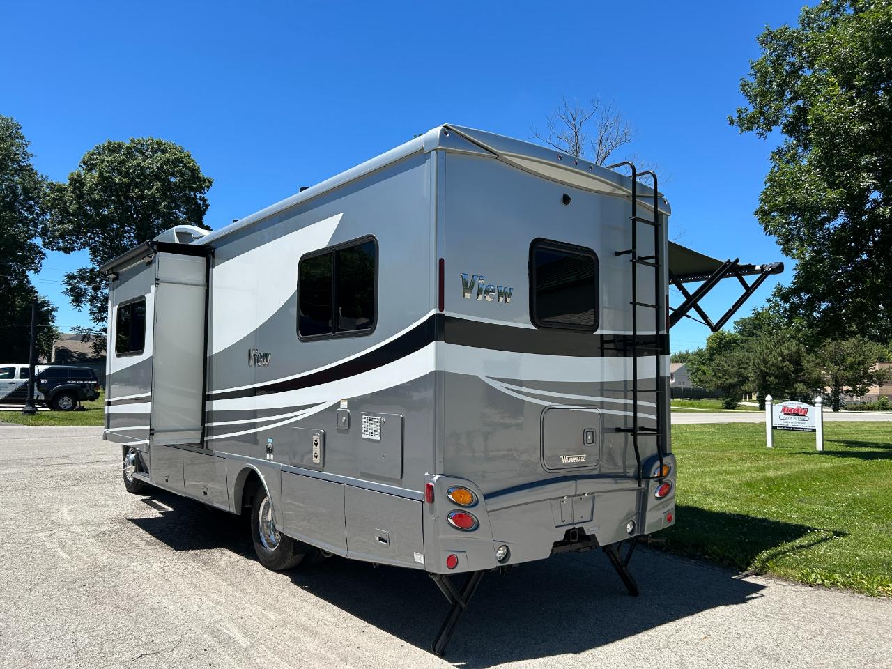 Winnebago View  2019