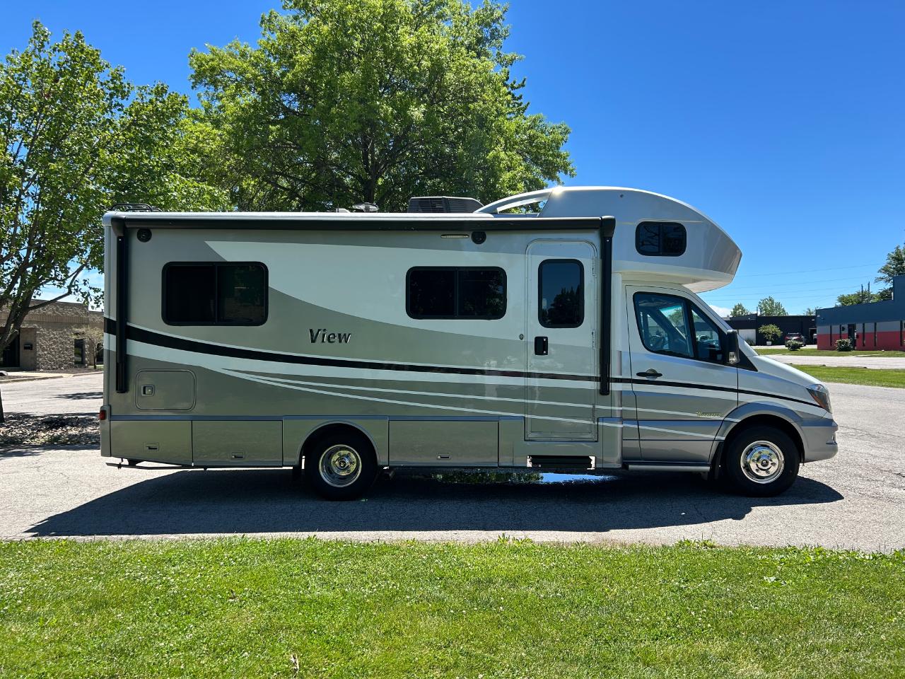 Winnebago View  2019