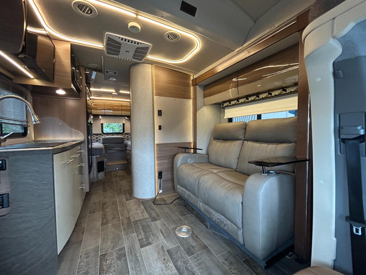 Winnebago View  2019