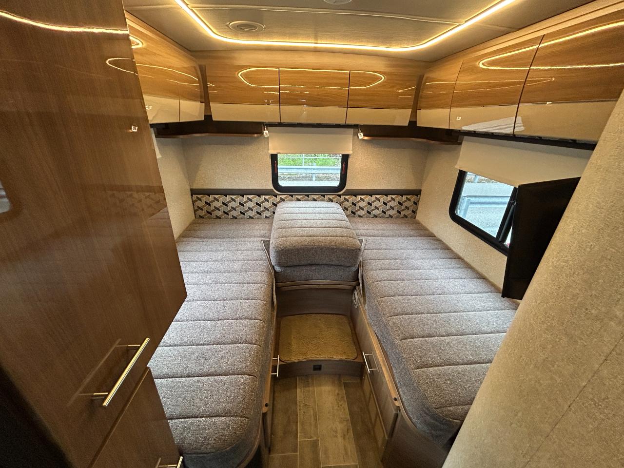 Winnebago View  2019