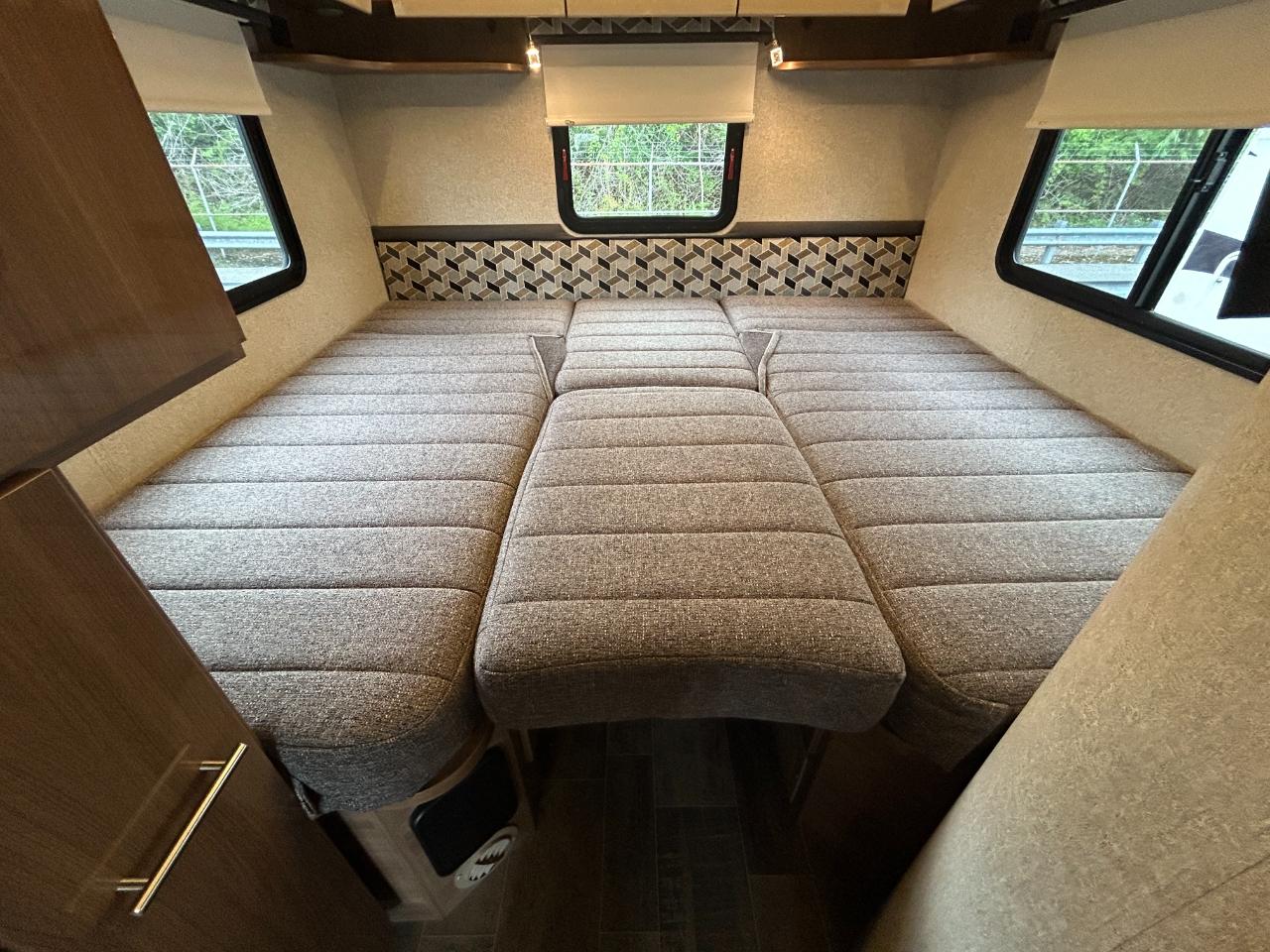 Winnebago View  2019